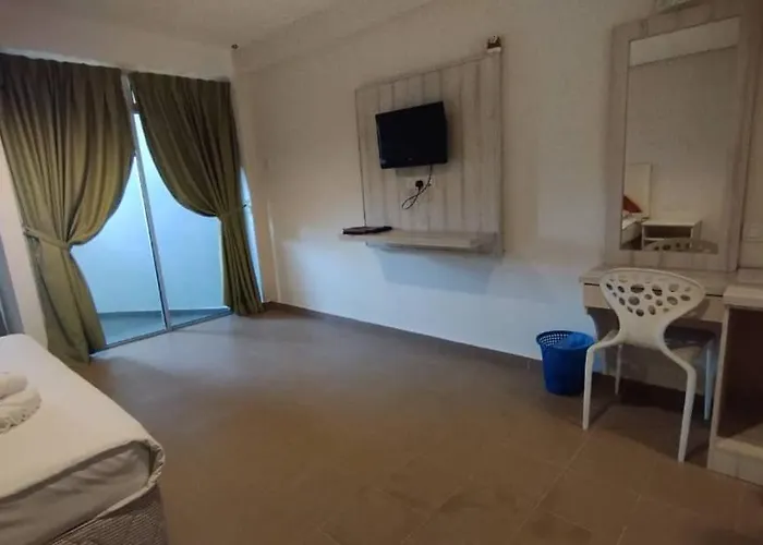 Akar Beach Resort